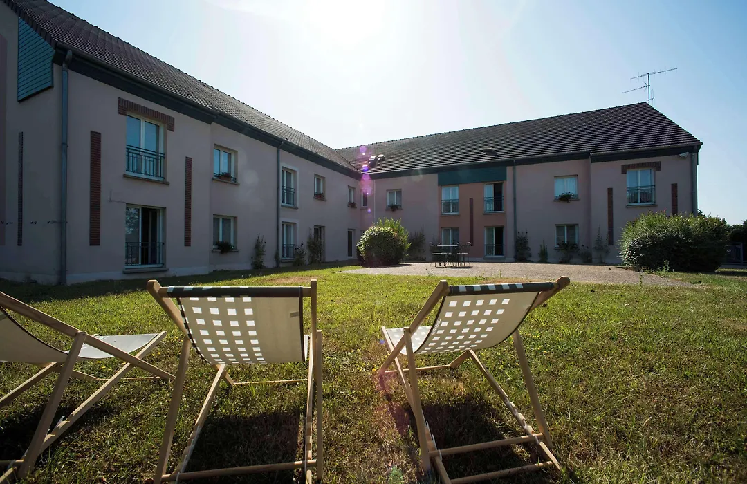 Brit Hotel Du Perche-1