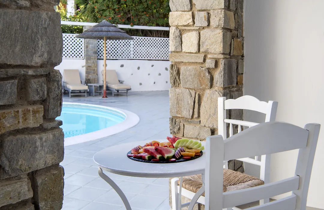 Zefi Hotel & Suites-1