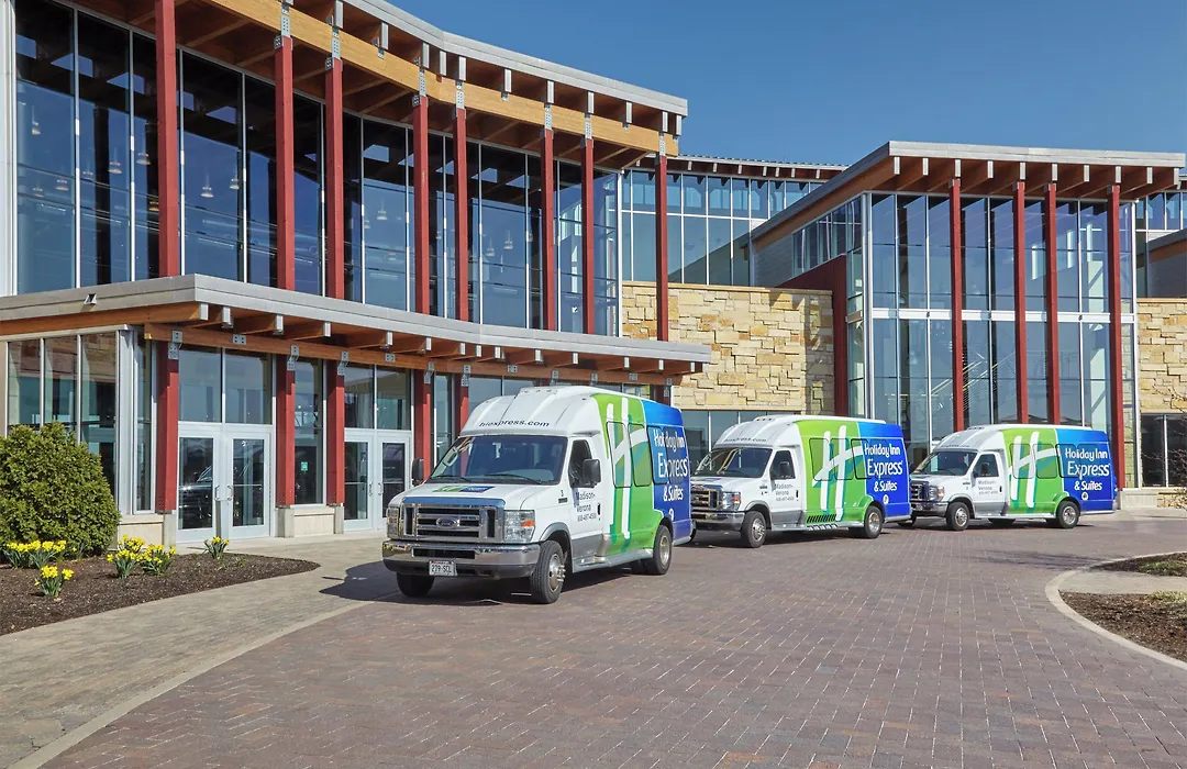 Holiday Inn Express & Suites Madison-Verona By Ihg-1