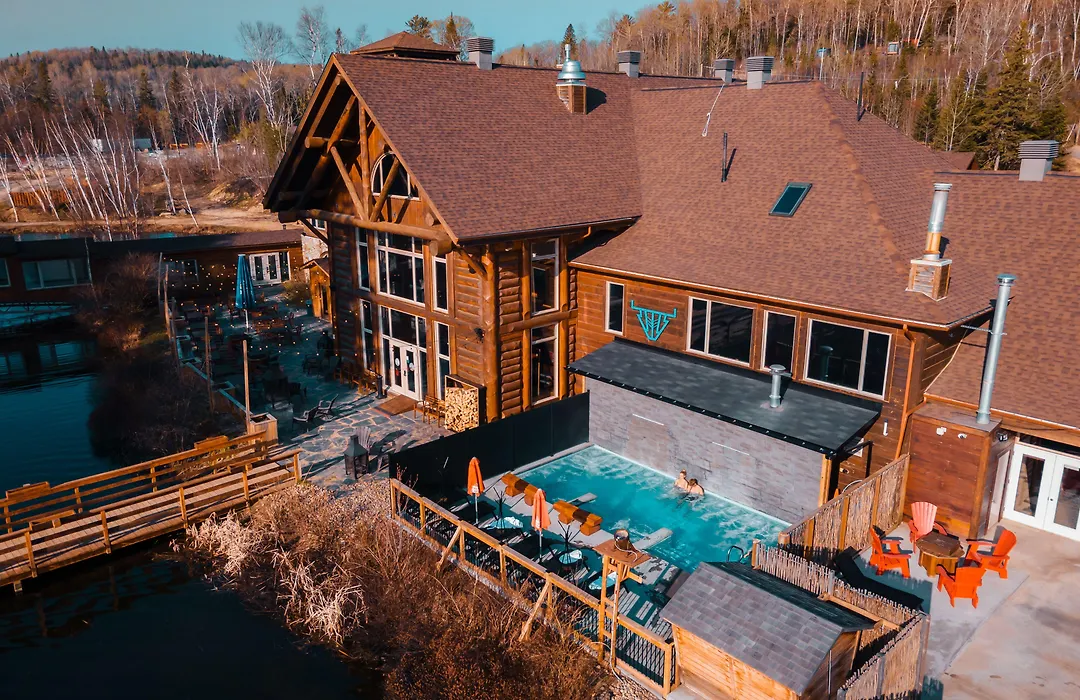 Auberge du Lac Taureau-1