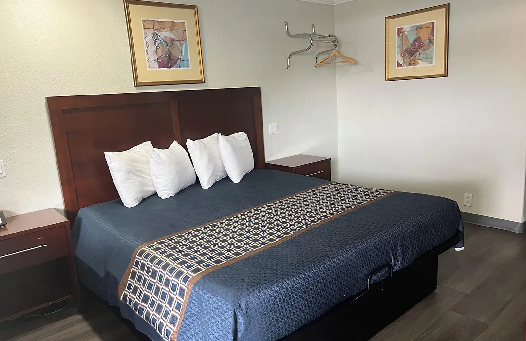 Golden Eagle Motel-1