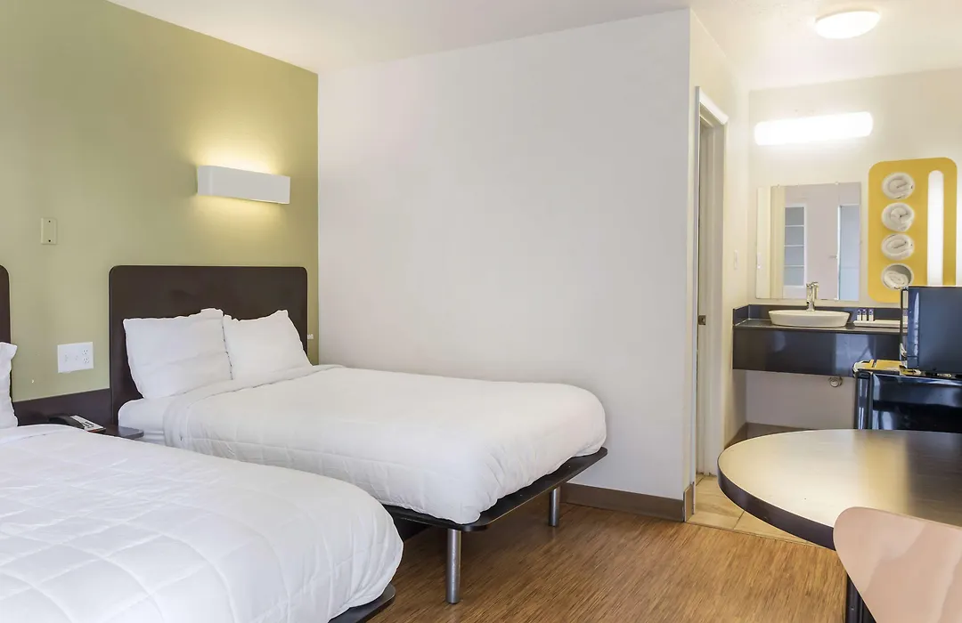 Americas Best Value Inn Bowling Green-1