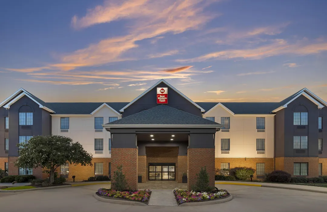 Best Western Plus Executive Hotel & Suites-1