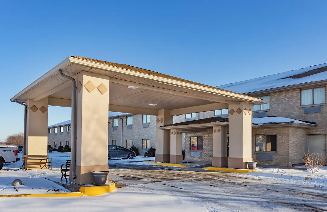 Super 8 By Wyndham Kokomo-1