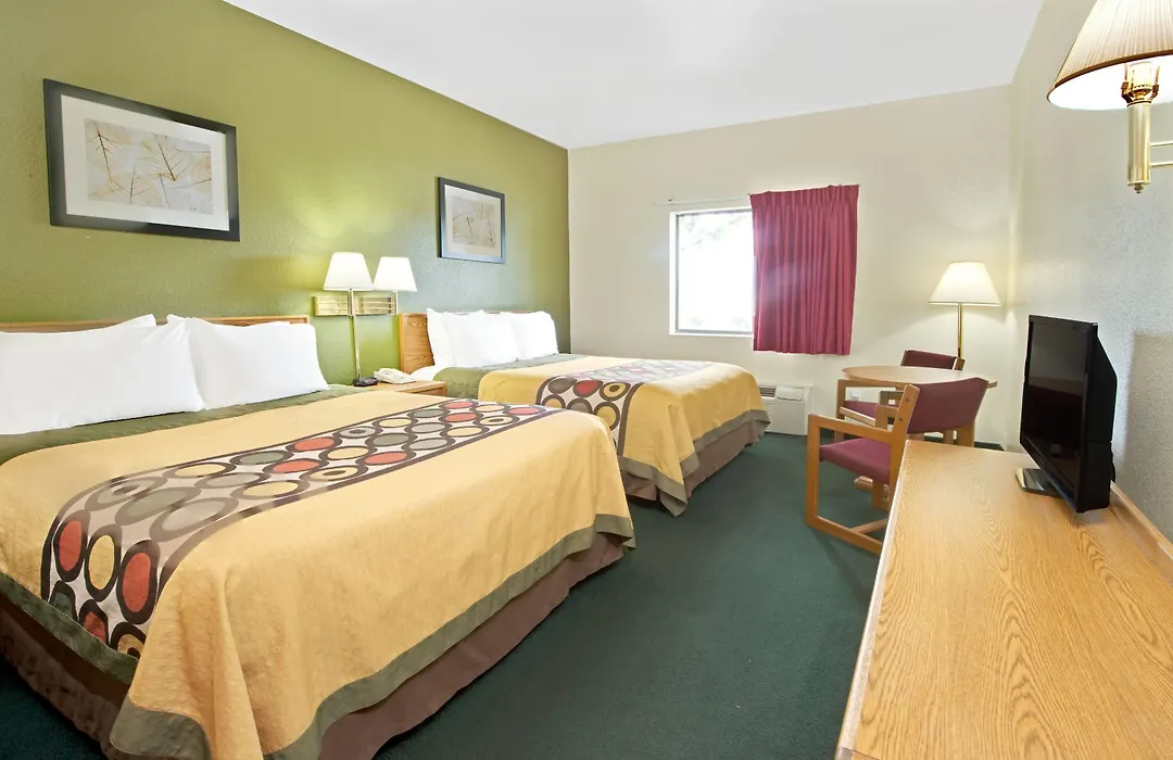 Super 8 By Wyndham Bonne Terre-1