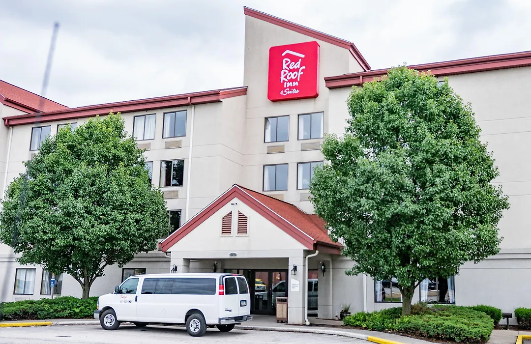 Red Roof Inn & Suites Indianapolis Airport-1