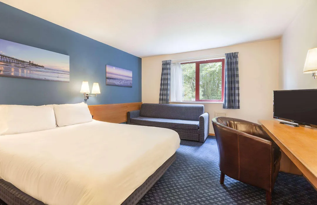 Days Inn Magor-1