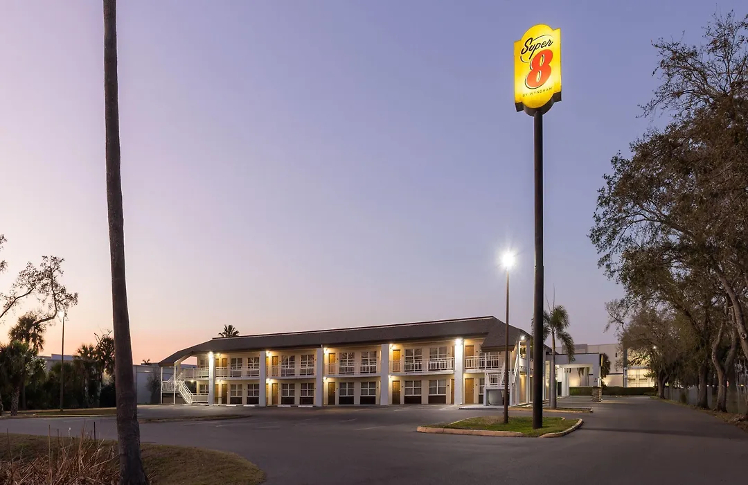 Super 8 By Wyndham Ellenton Bradenton Area-1