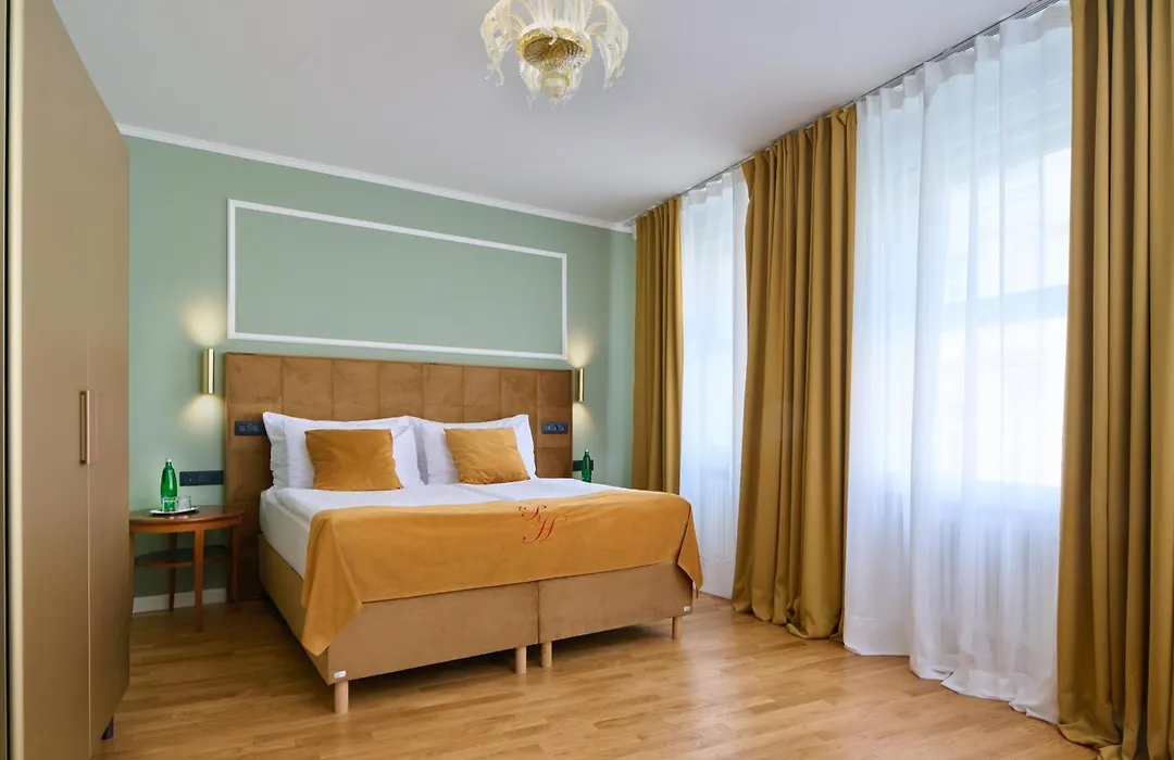 Hotel Bologna-1