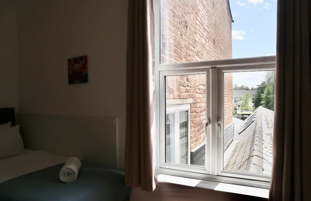 City Centre Guest House - Gloucester Park-1