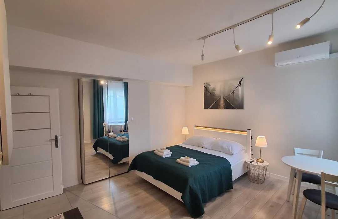 Cracow Central Aparthotel-1