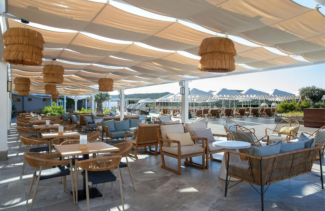 Mangia'S Sardinia Resort, Autograph Collection-1