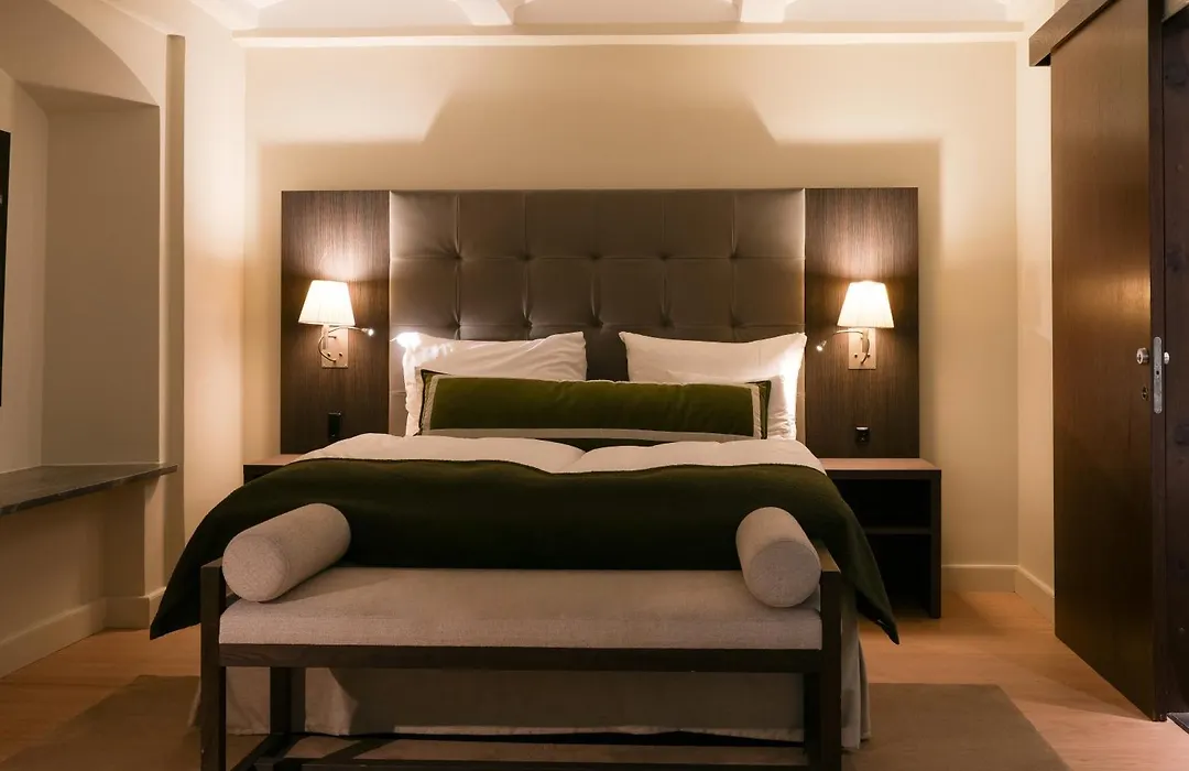 Clarion Hotel Post-1