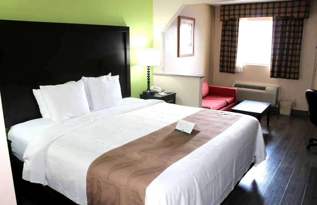 Quality Inn & Suites Dublin-1