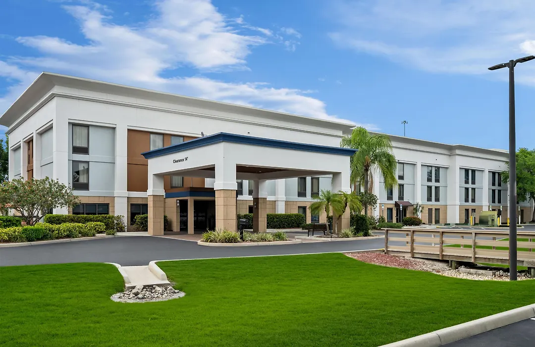 Hampton Inn Naples - I-75-1