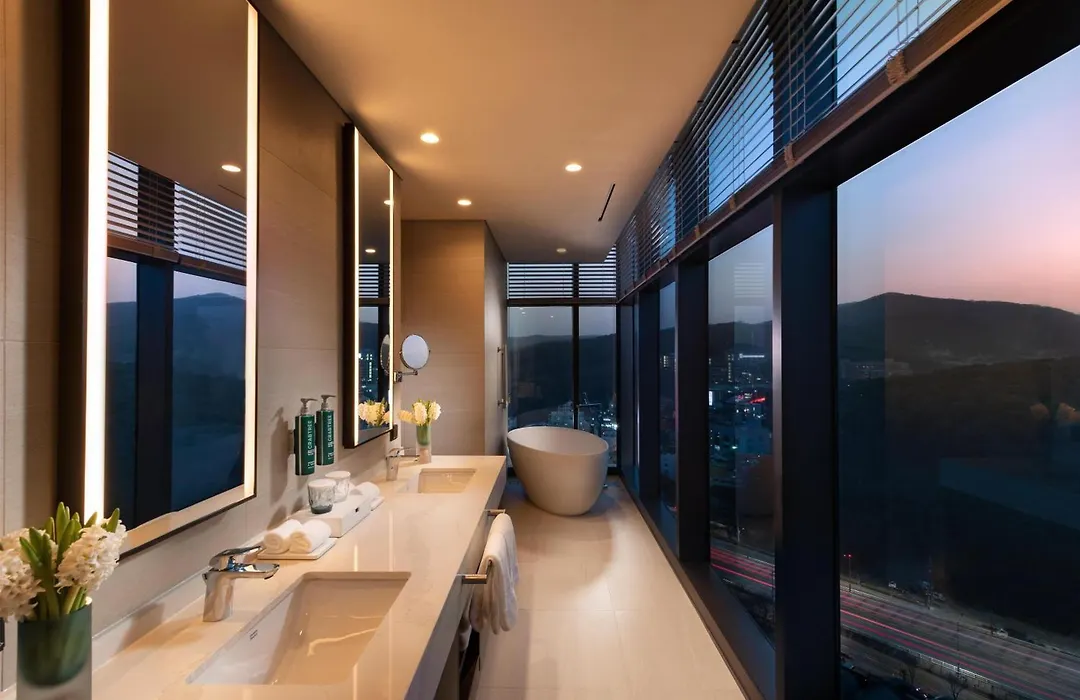 Doubletree By Hilton Seoul Pangyo-1