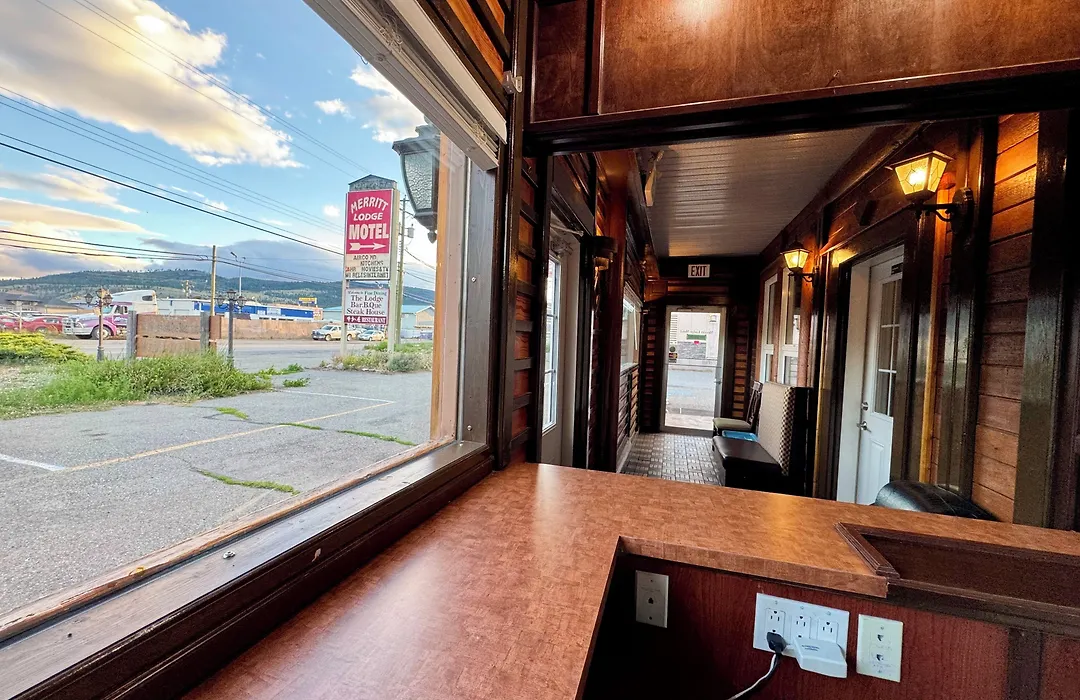 Merritt Lodge-1