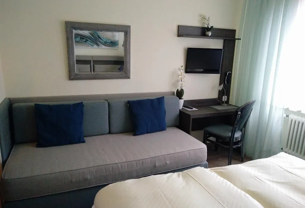 Hotel Alfa-1
