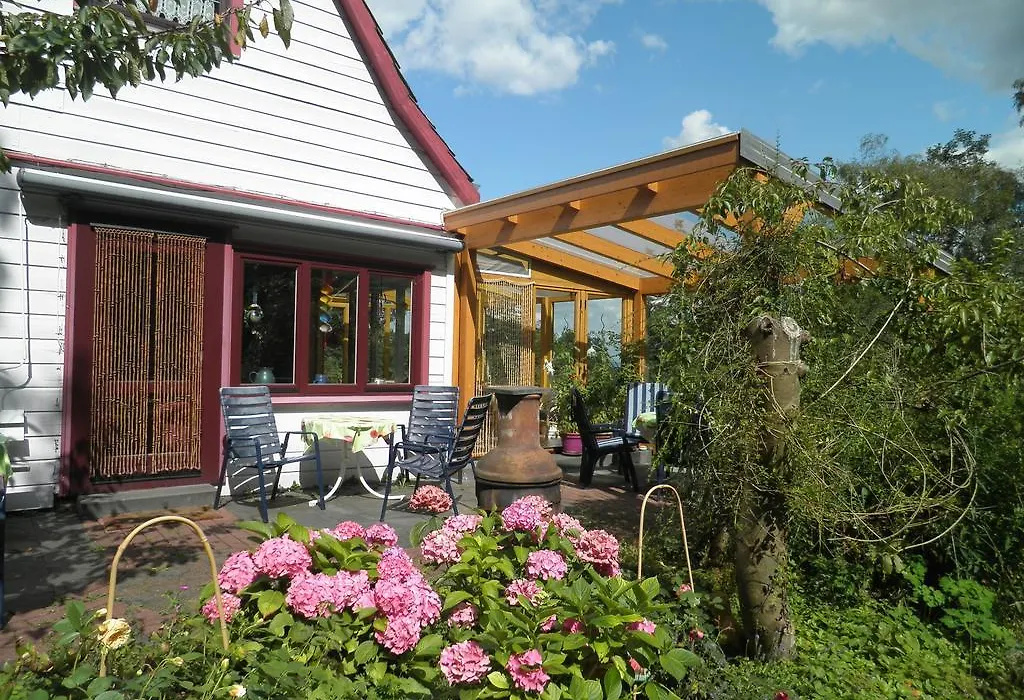 Frauenpension Arleta - Women only-1