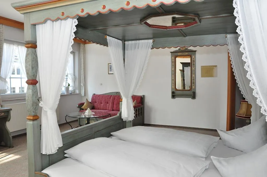 Hotel Sauerlaender Hof-1