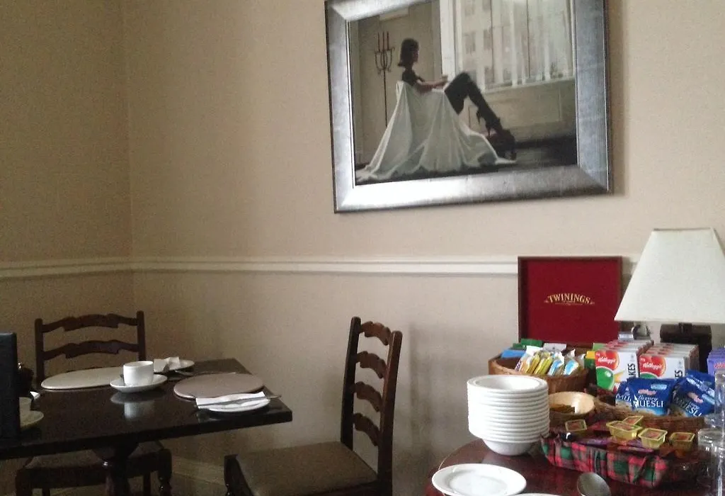 Highlander Inn-1