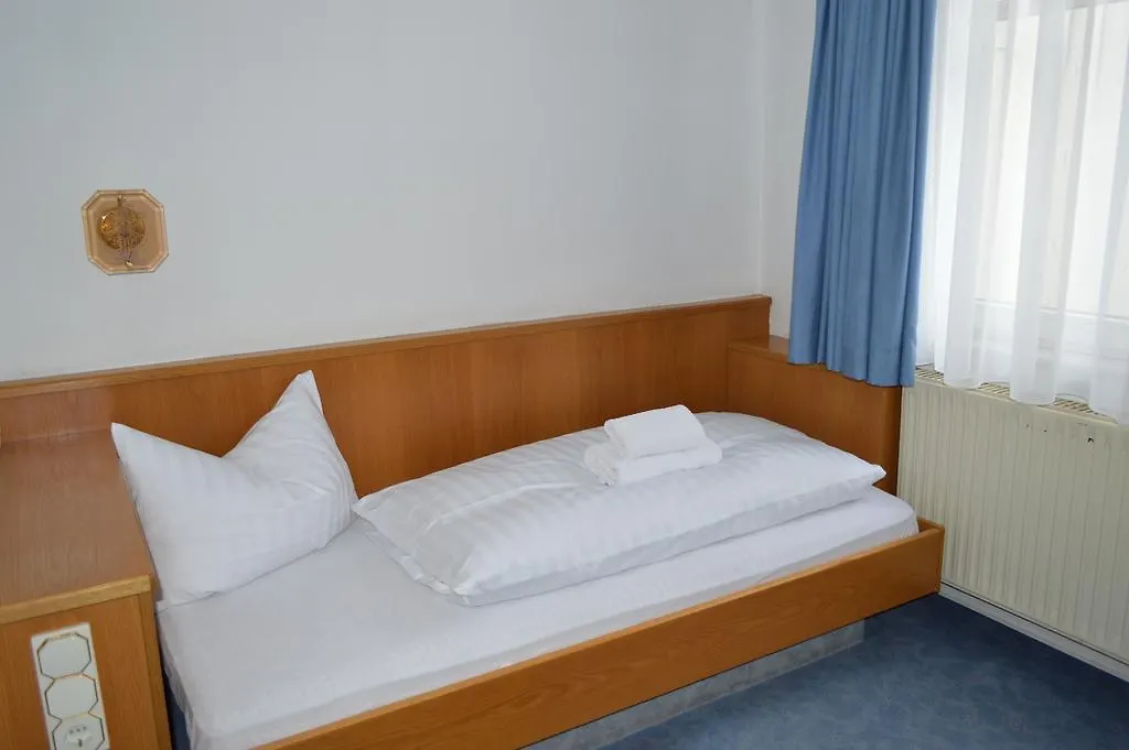 Gasthof Hotel Loewen-1