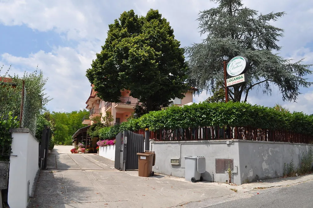 L' Aia Antica-1