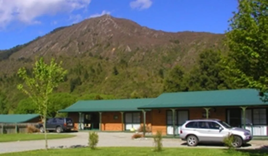Kiwi Park Motels-1