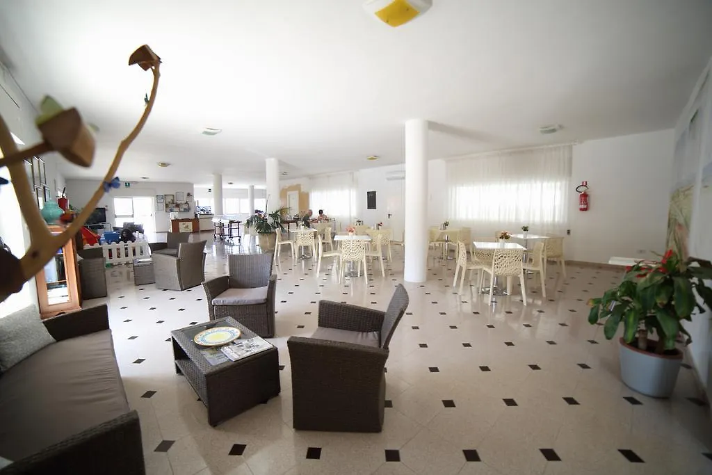 Hotel Albatros-1
