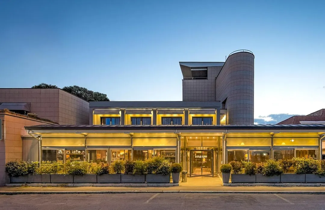 Rome Airport Hotel Fiumicino-1