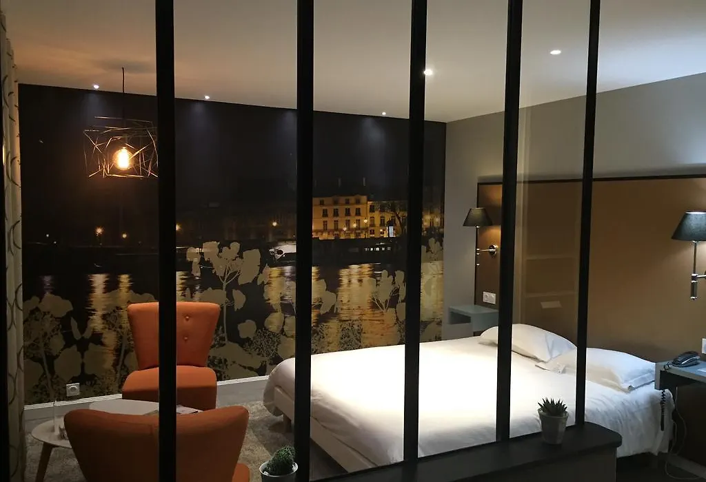 Logis Hotel Le Privilege-1