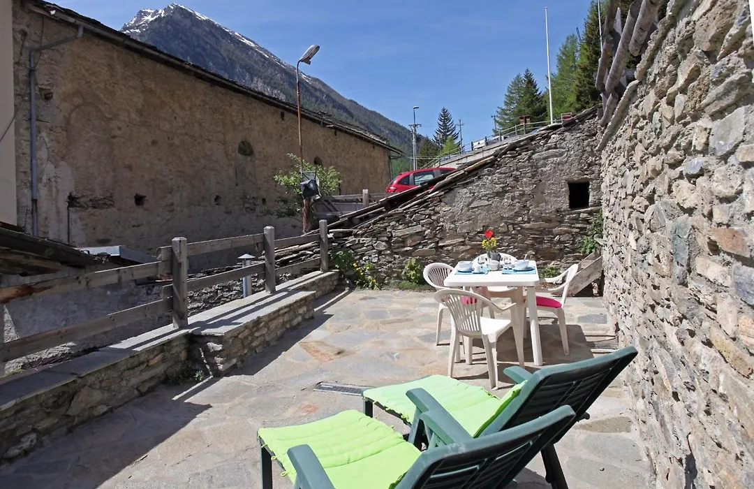 La Placette - Albergo Diffuso E Trattoria-1