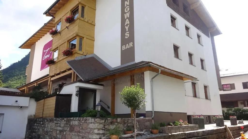 Hotel Toni-1