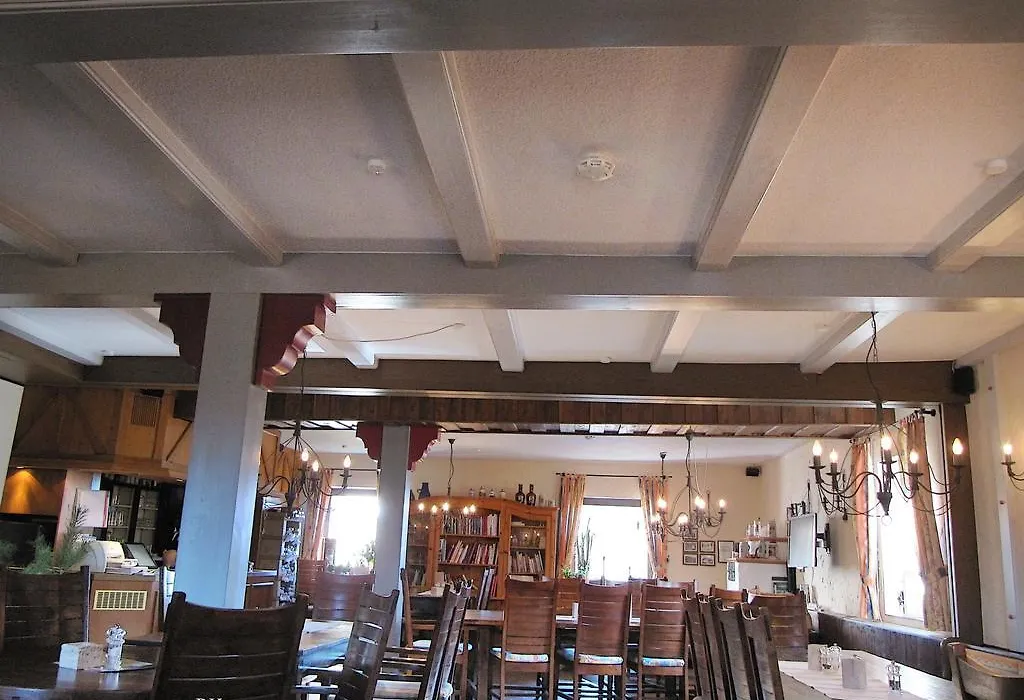 Land-Gast-Hof WALKMÜHLE-1