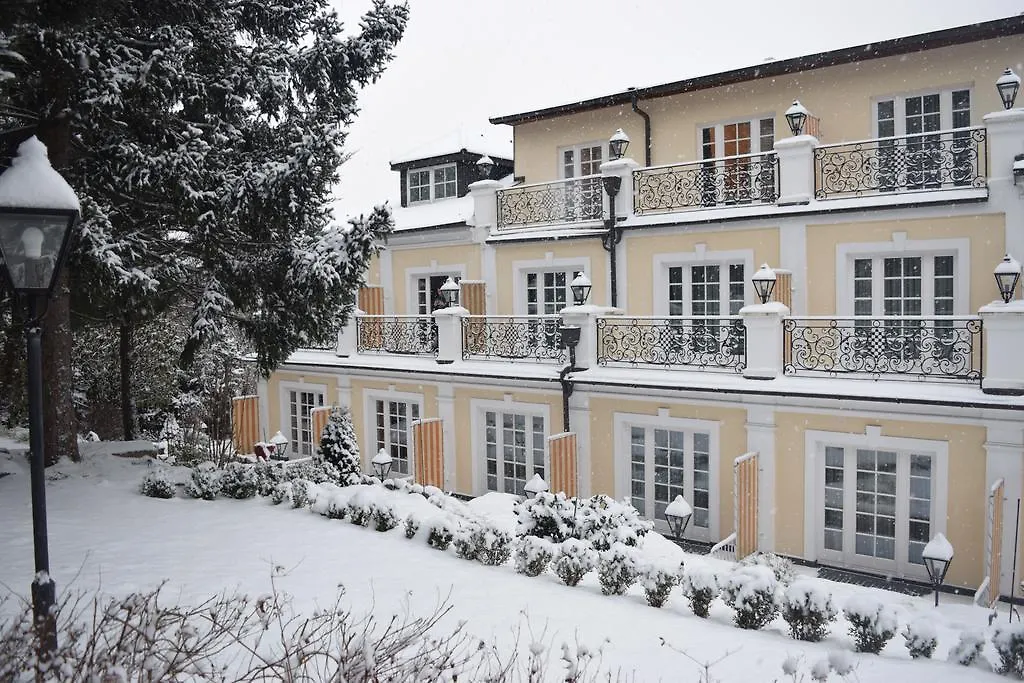 Hotel Landhaus Fuhrgassl-Huber-1