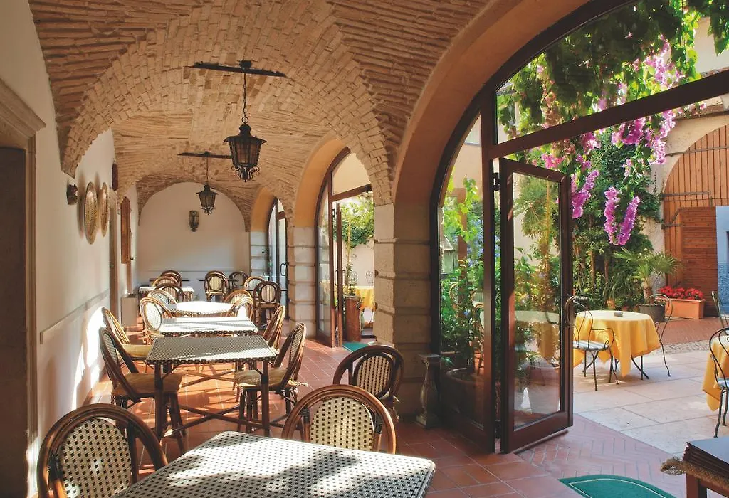 Hotel San Filis-1