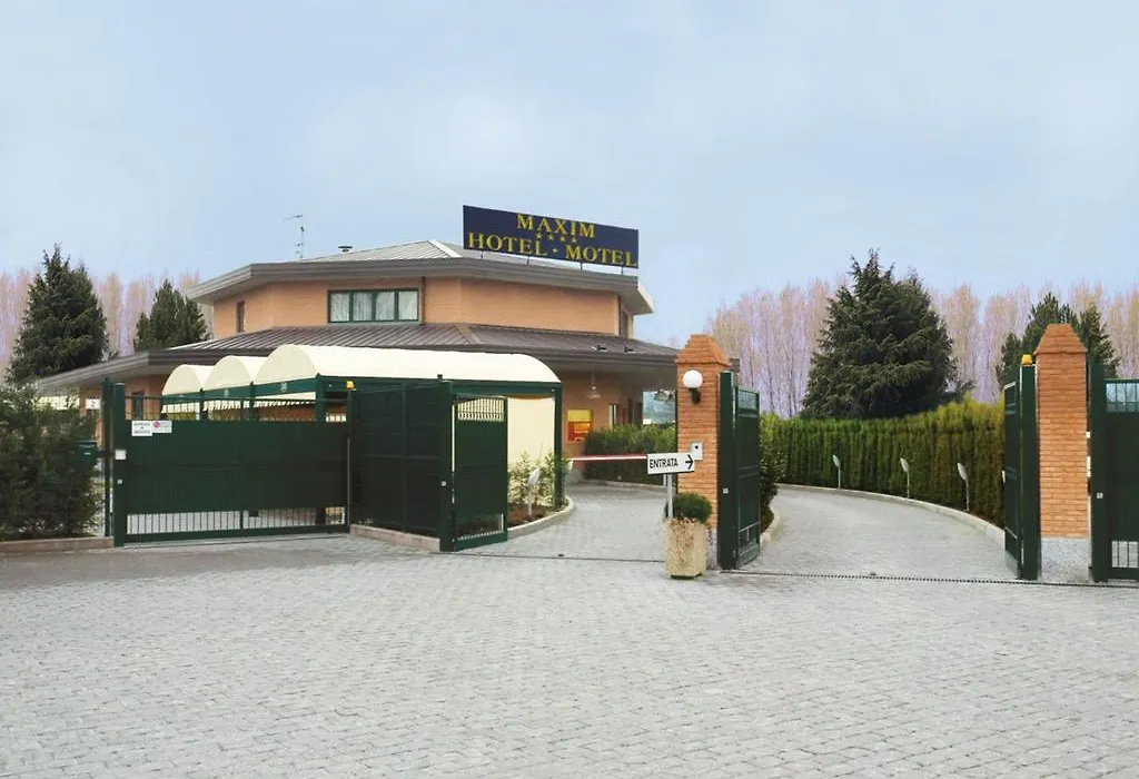 Hotel Maxim-1