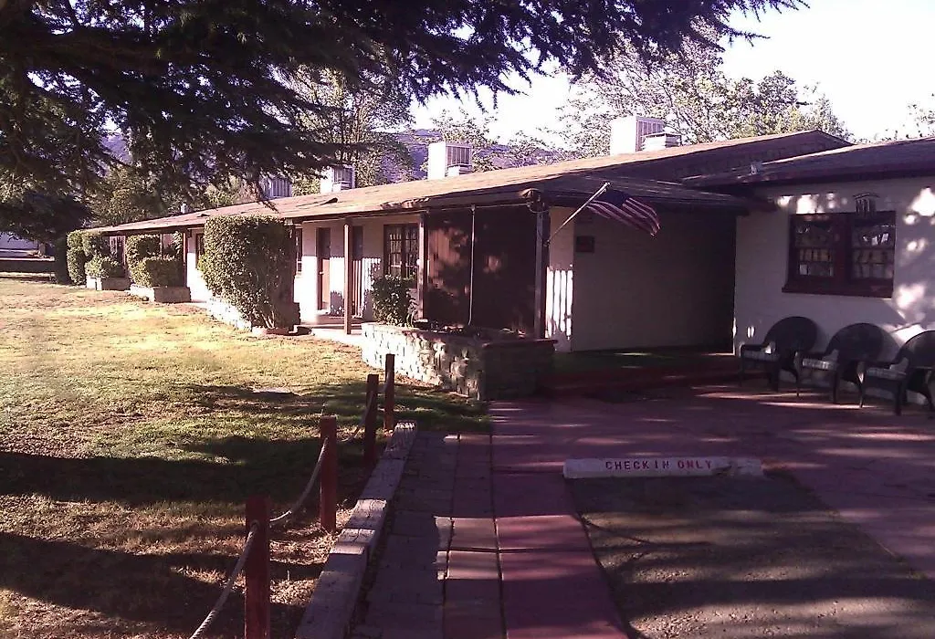 Ranch Motel-1