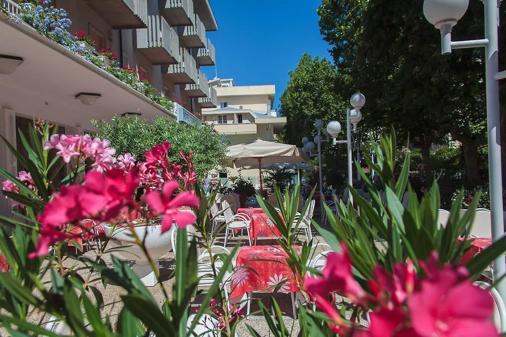 Hotel Garden - Parking Included-1