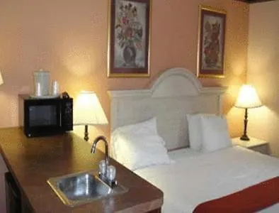 Super 8 By Wyndham Freeport-1