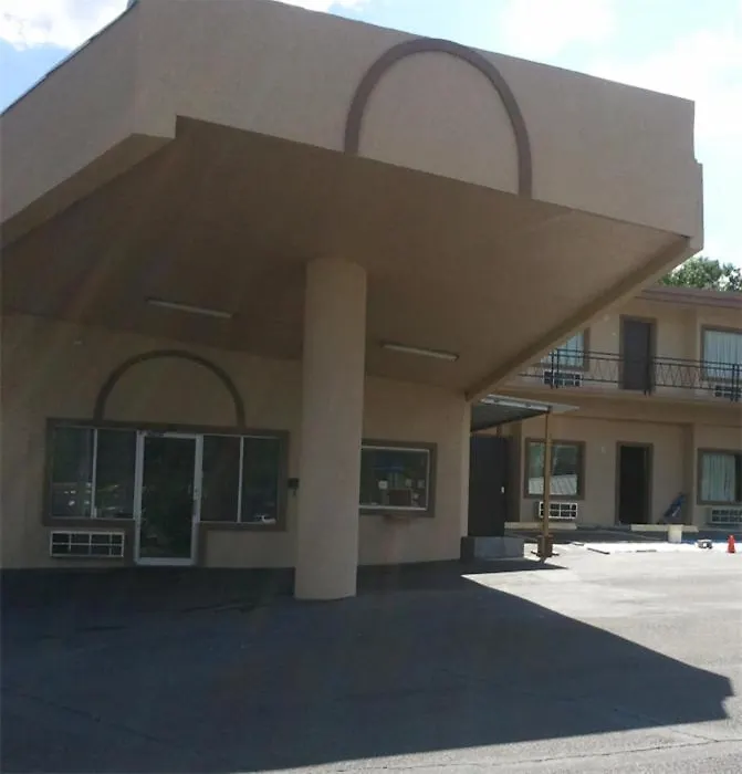 Economy Inn Hot Springs-1