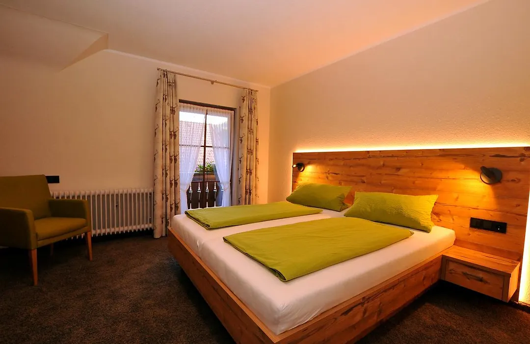 Hotel Gasthaus Zum Hirschen-1