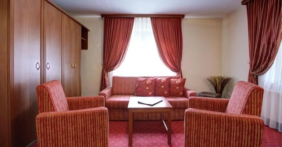 Garni-Hotel Kranich-1