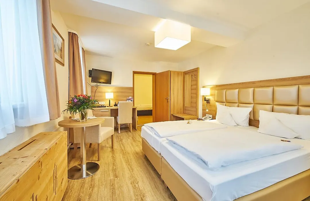 Akzent Hotel Goldner Stern-1
