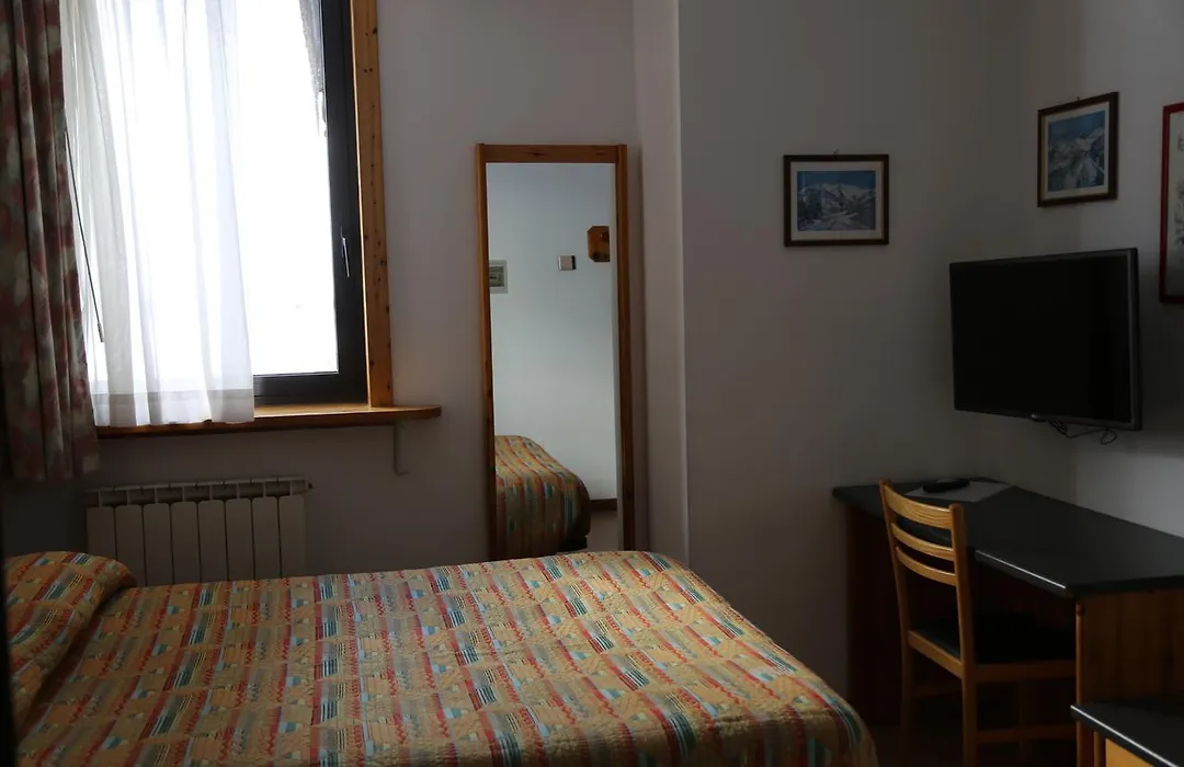 Hotel Dolomiti-1