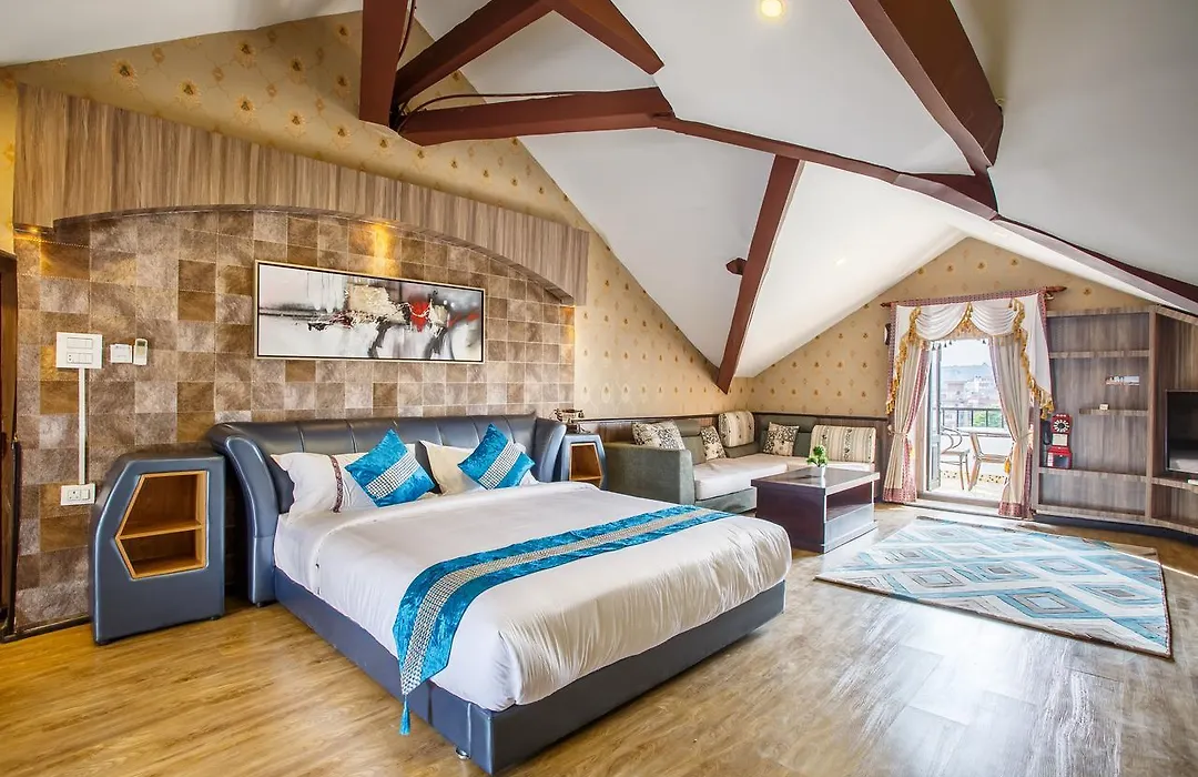 Royal Empire Boutique Hotel-1
