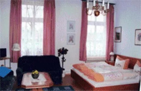 Haus am Pfaffenteich-1
