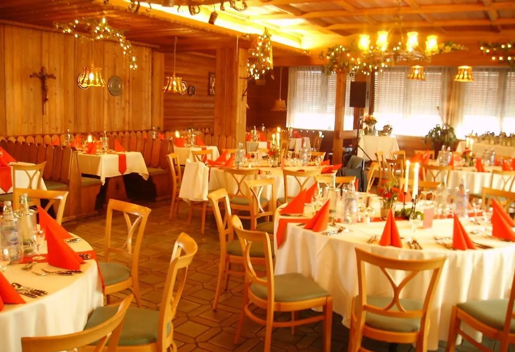 Hotel & Gaestehaus Krone-1