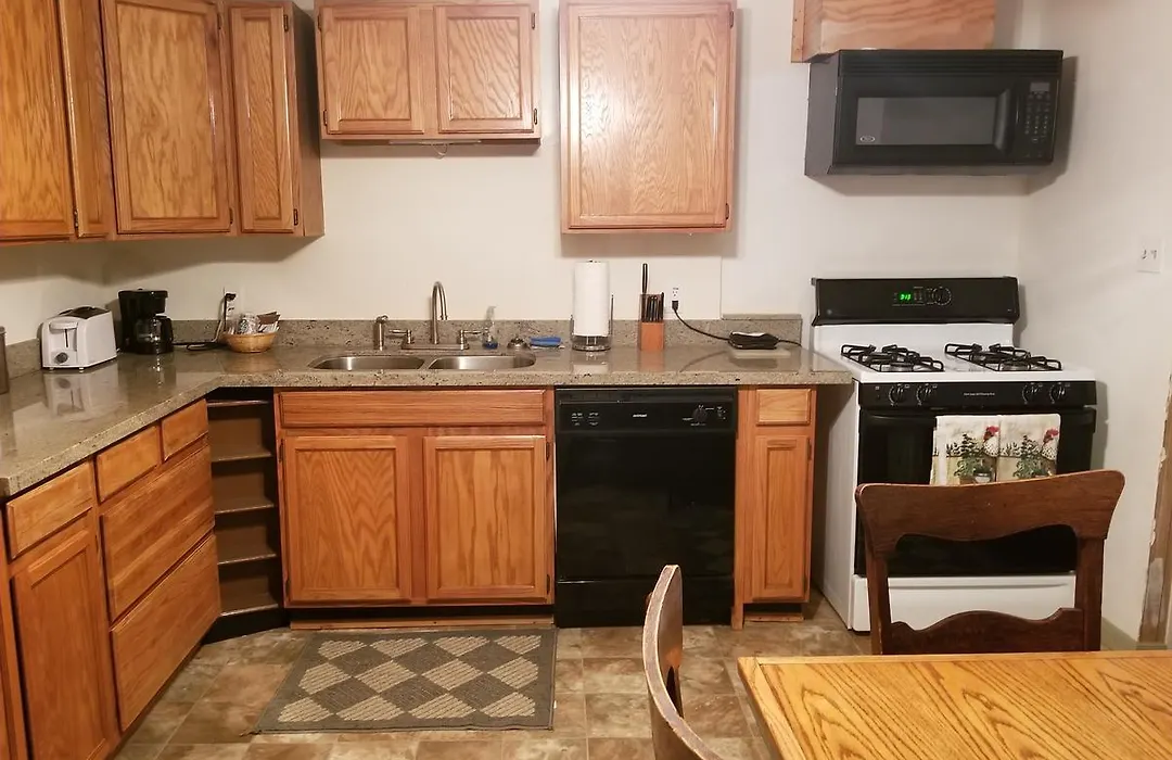 Gold Pan Lodge-1