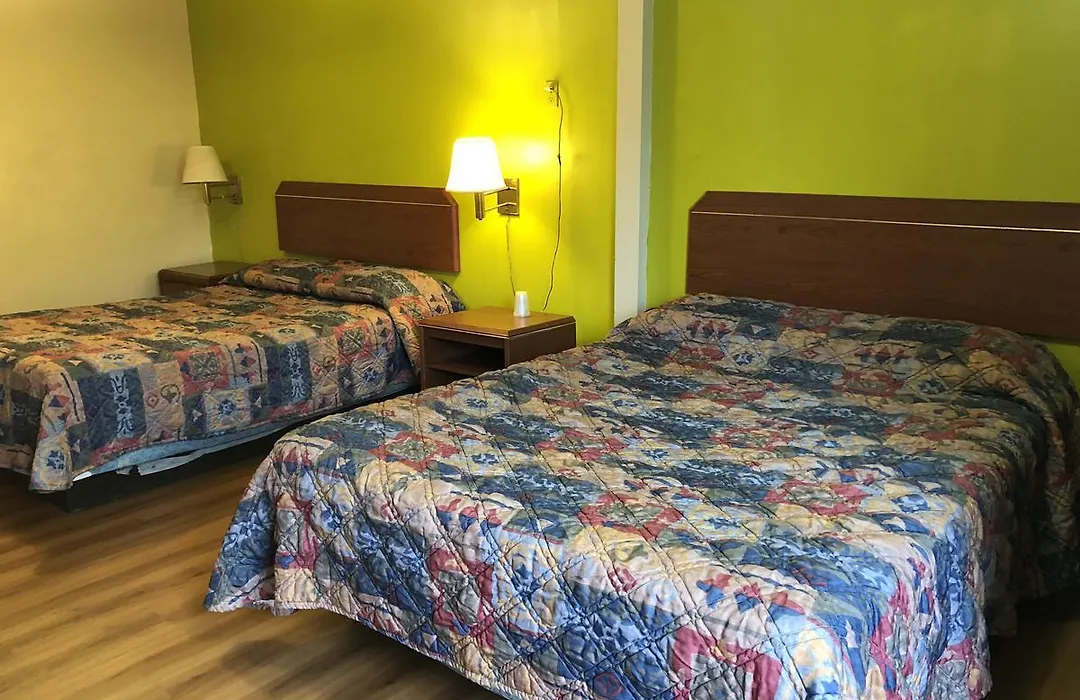 Budget Inn-1